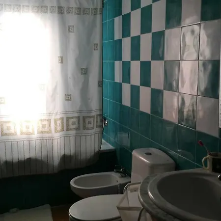 2 Avenida Jaime I Tatil Evi *